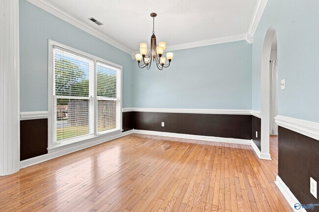 Foto del edificio - 146 Leathertree Ln