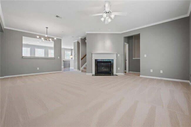Building Photo - 4721 Creekside Villas Way