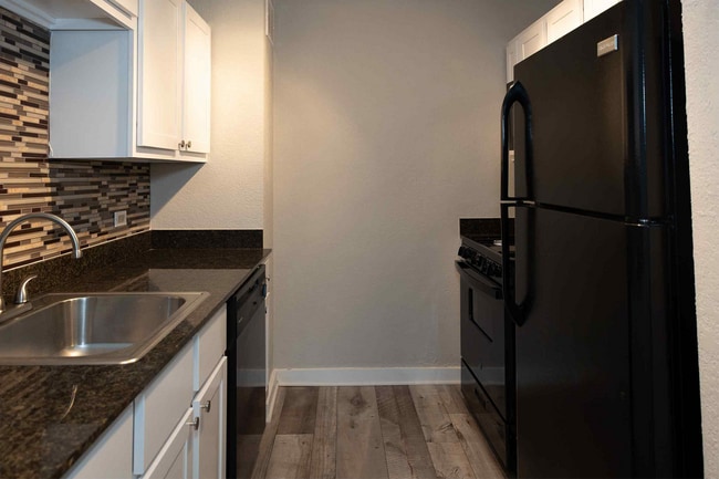 Building Photo - The Towers at Gateway City