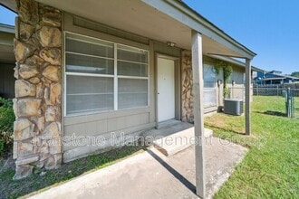 Building Photo - 8217 N 117th E Ave