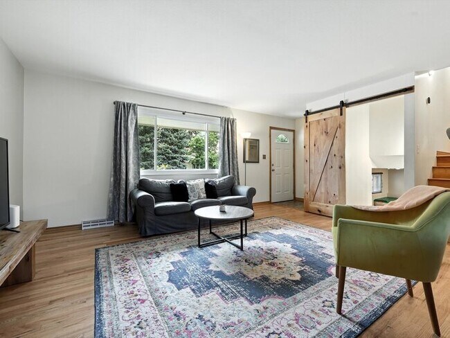 Foto del edificio - 1512 Keaton Ln
