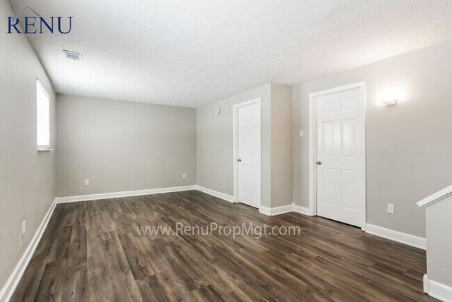 Building Photo - Available NOW! Beautiful 4 Bedroom Home in...
