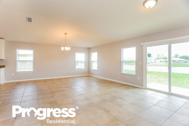 Building Photo - 12241 Crossfield Dr