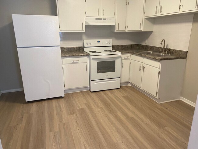 Foto del interior - Embassy Court Apartments - Columbus, MS