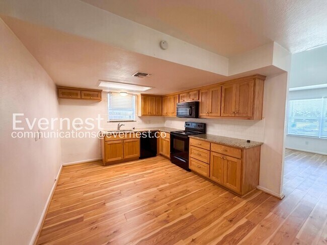 Foto del edificio - 707 Valley View Dr