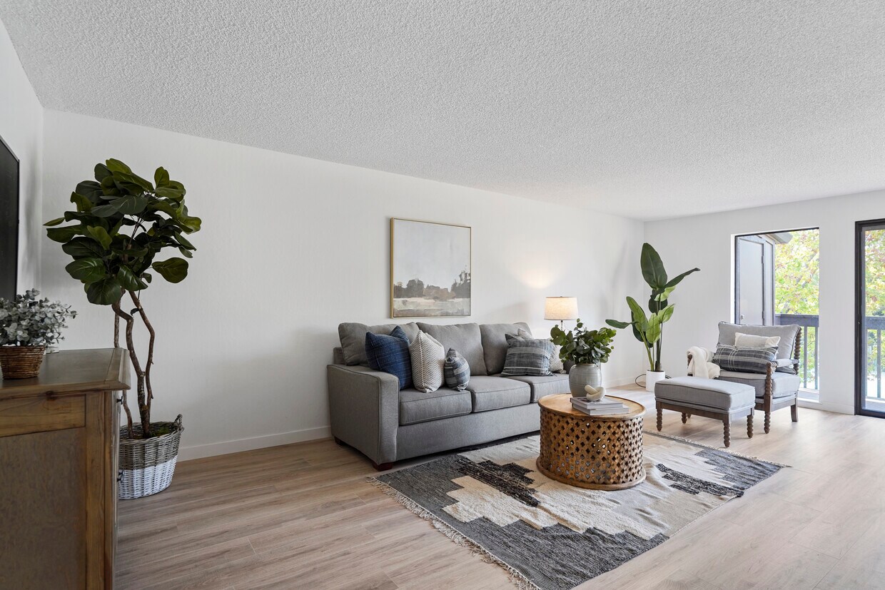 975 Fulton Ave Unit 488, Sacramento, CA 95825 Condo for Rent in