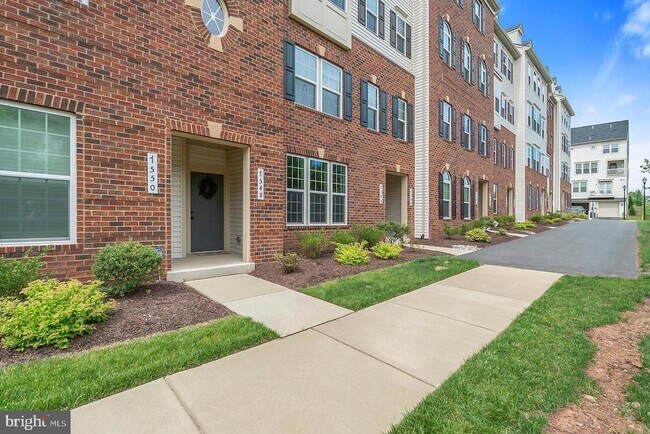 Foto del edificio - 7548 Brunson Cir