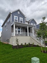 Building Photo - 9 Devon Dr