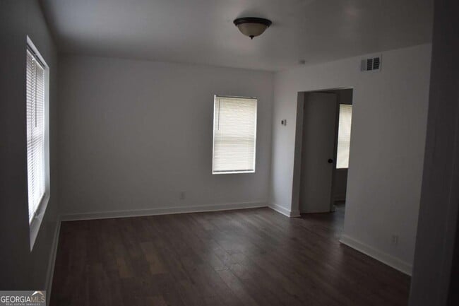 Building Photo - 1156 Triple Hill Dr