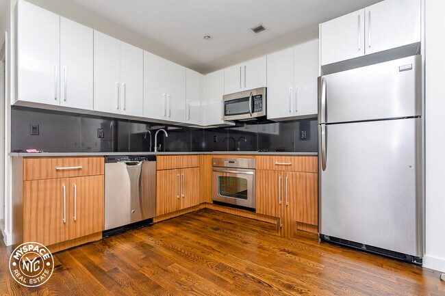 Building Photo - 1209 Dekalb Ave