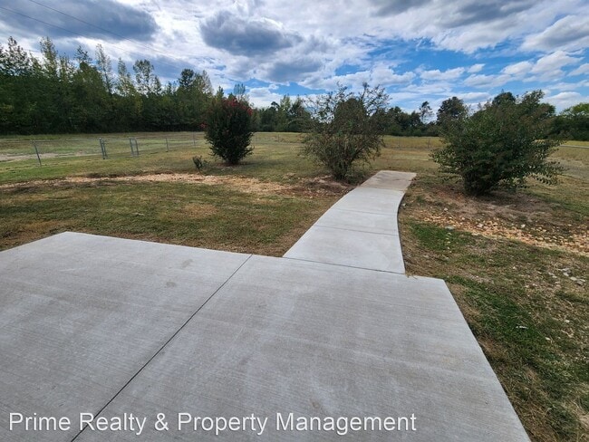 Building Photo - 3 br, 2 bath House - 400 Walnut Valley Road