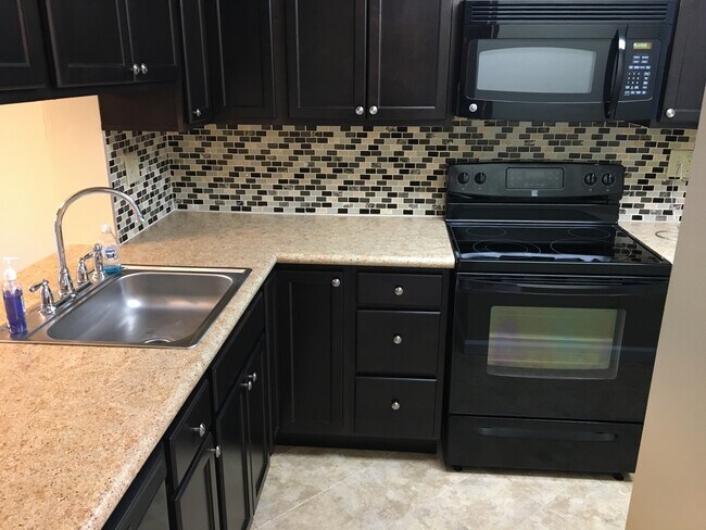 Cocina - 103 Shadowlawn Dr