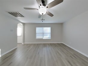 Building Photo - 32608 Decker Creek Dr