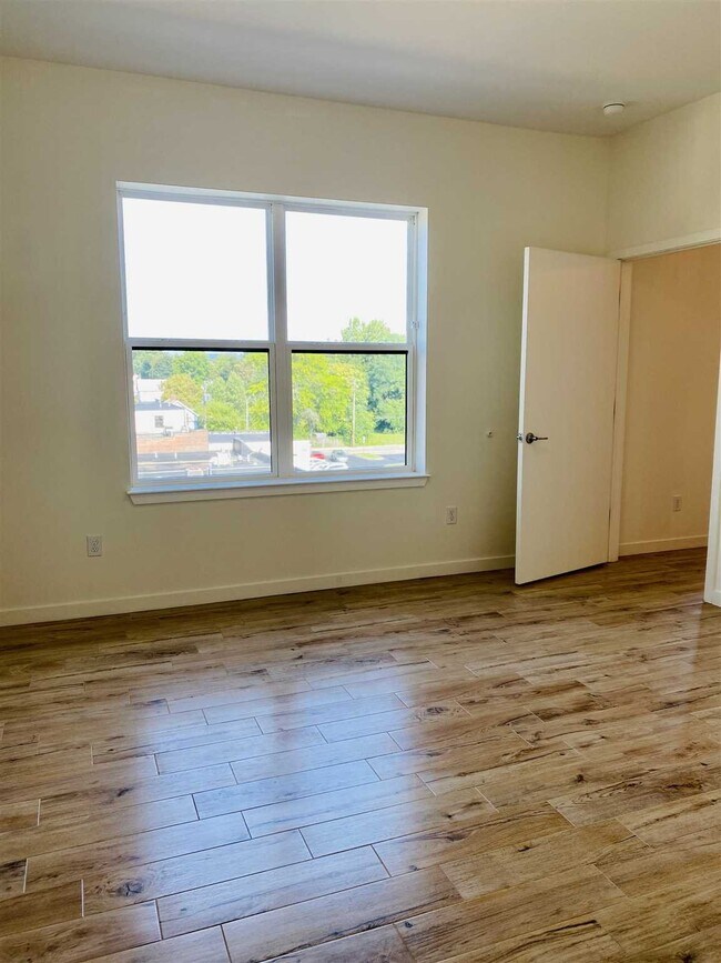 Foto del edificio - 344 Main St