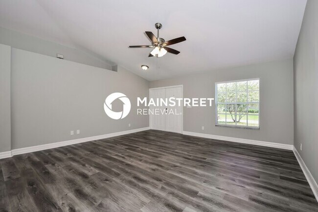 Building Photo - 3 Bedroom Pet-Friendly Home in Cape Coral, FL with Main Street Renewal