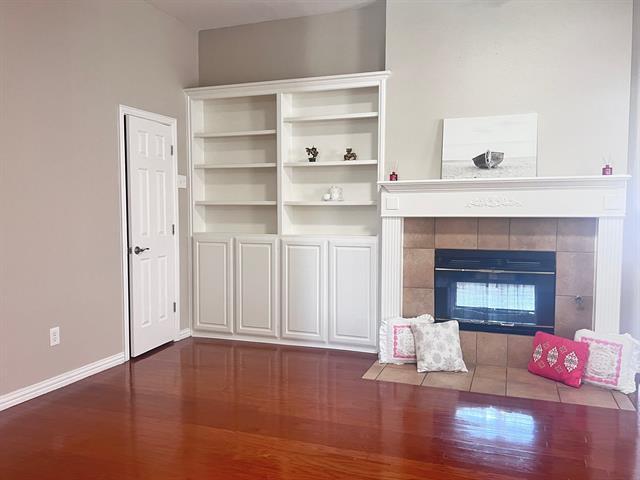 Foto del edificio - 5917 Colby Dr