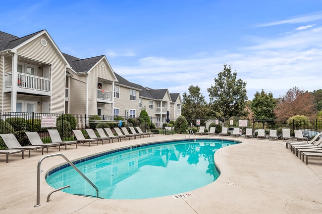 Foto del edificio - Brittany Place Hendersonville