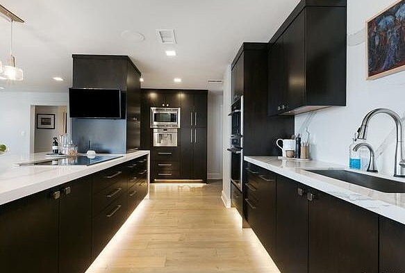 Foto del edificio - 700 Hildebrand-516.2