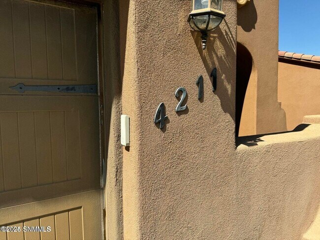Foto del edificio - 4211 Harp Ct