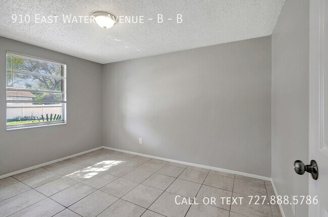 Foto del edificio - 910 E Waters Ave