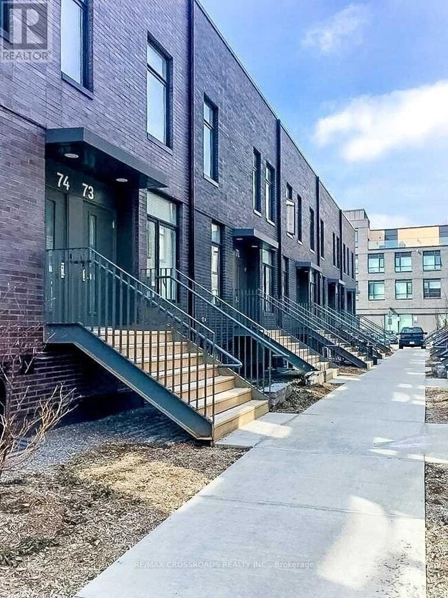 Building Photo - 1760 Simcoe St N