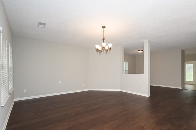 Building Photo - 1604 Thornwick Trace