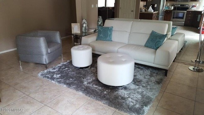 Building Photo - 5550 N Waterfield Dr