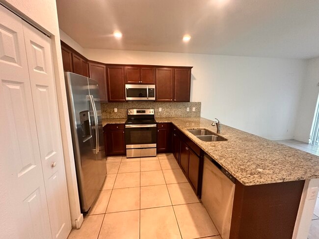 Building Photo - 5330 Ellery Terrace