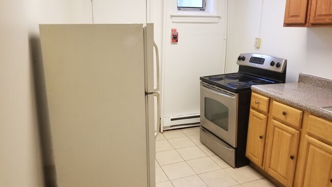 Photo - 218 N 54th St Apartment