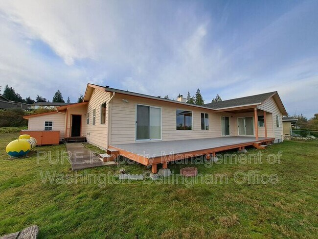 Foto del edificio - 425 E Hazelwood Dr