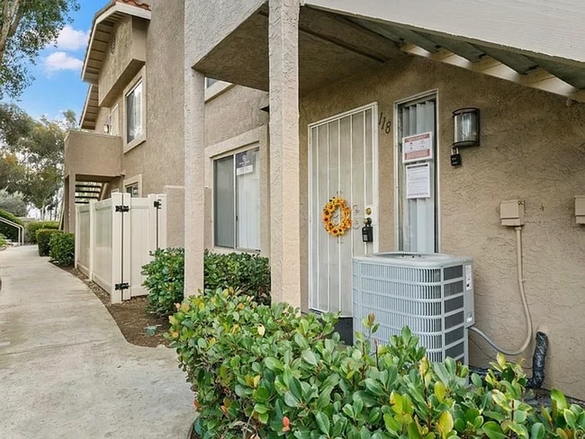 Foto del edificio - 11582 Fury Ln