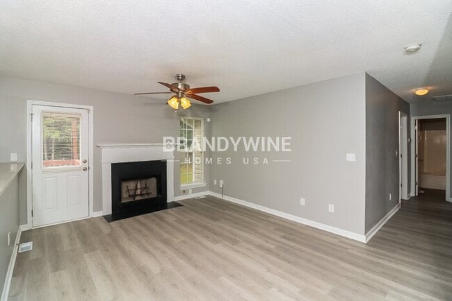 Foto del edificio - 1250 Augusta Woods Dr