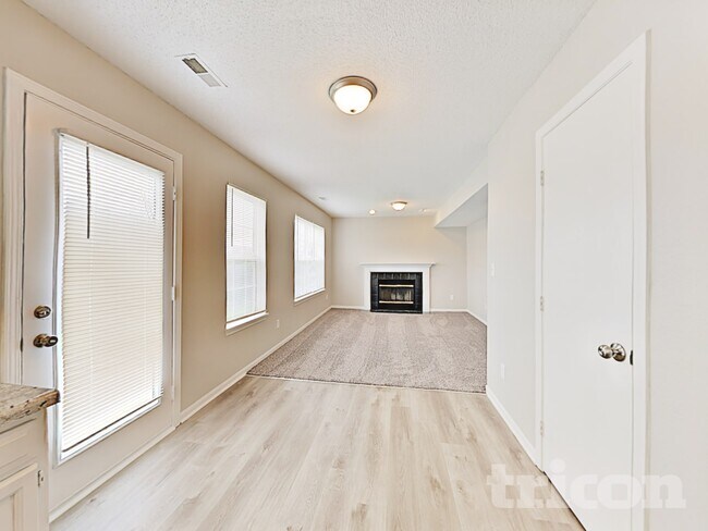 Building Photo - 2022 Twin Leaf Ct
