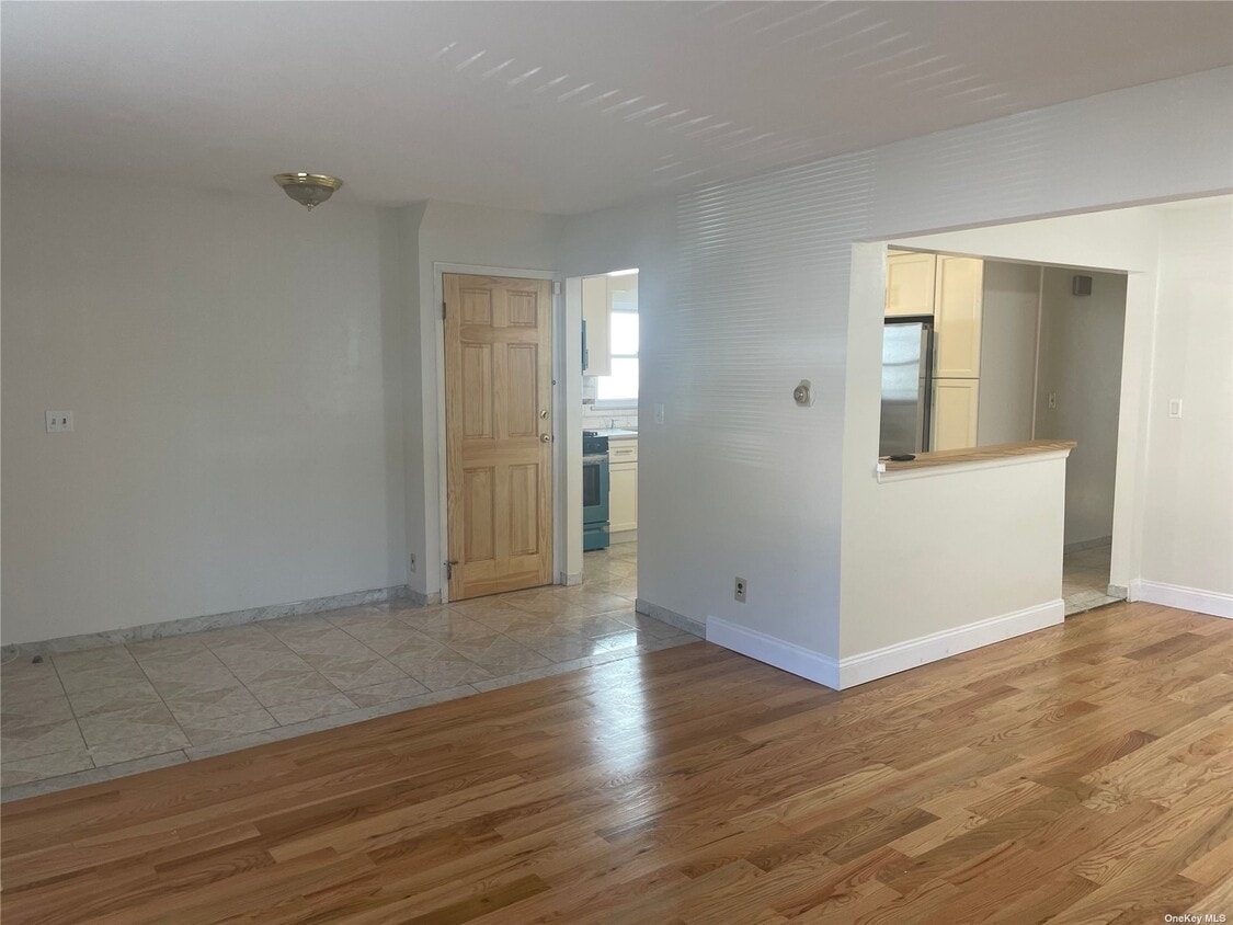 24120 140th Ave Queens, NY 11422 Alquileres en Queens, NY