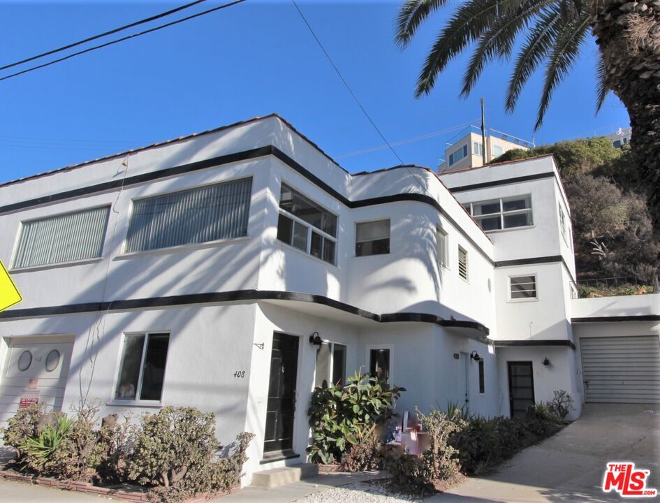 Primary Photo - 410 Pershing Dr