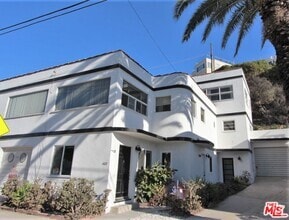 Building Photo - 410 Pershing Dr