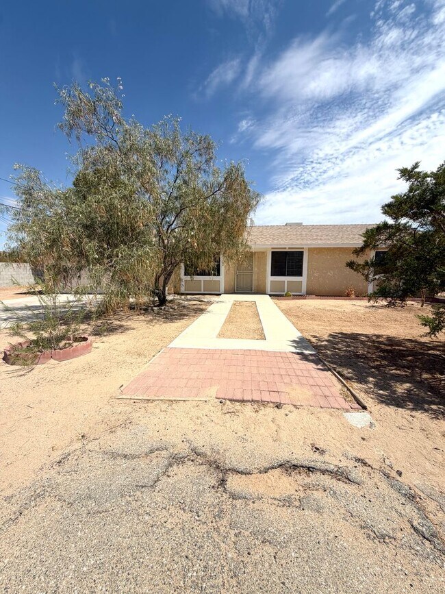 Foto del edificio - 71768 Buena Vista Dr