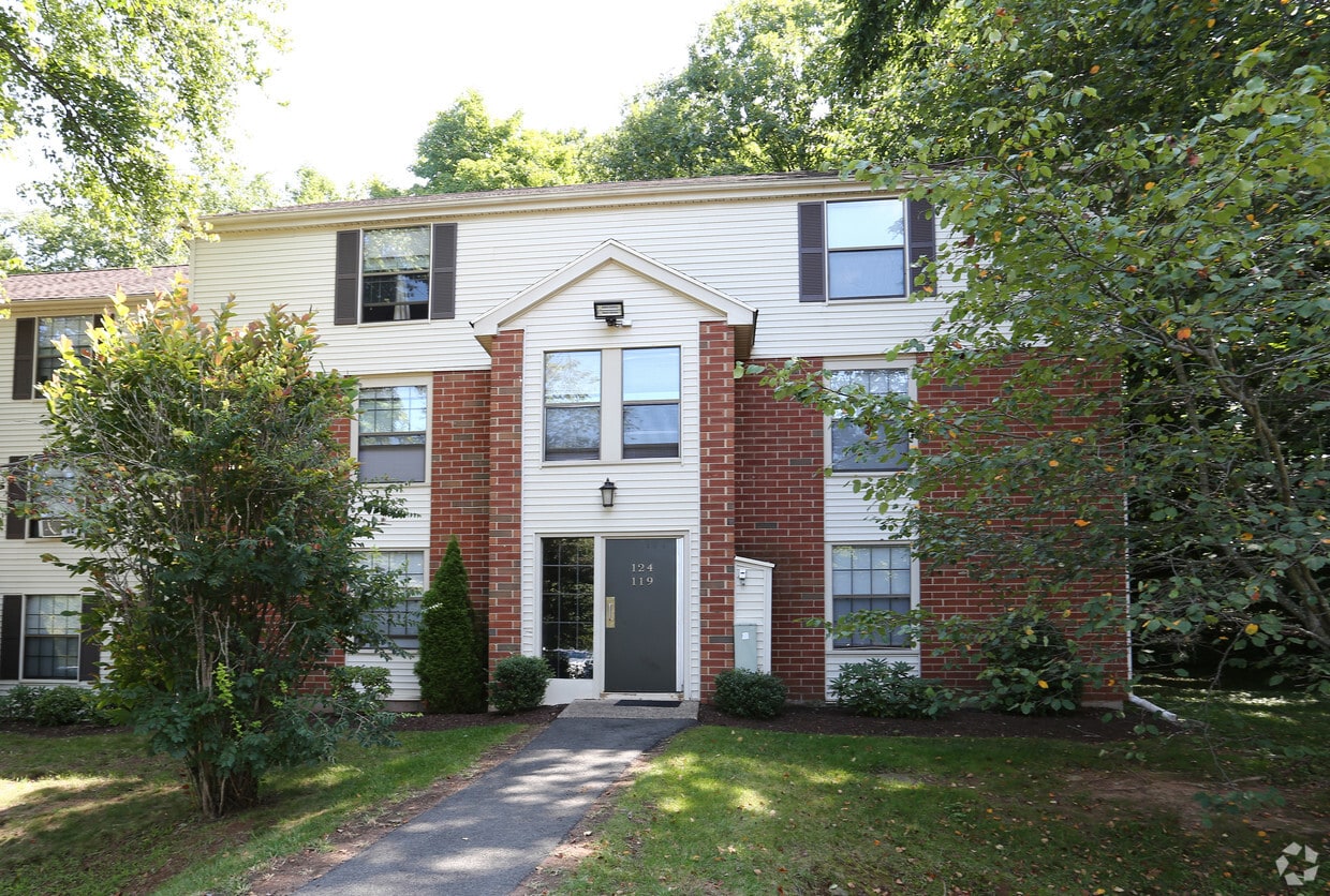 Primary Photo - Ridgefield Apartments