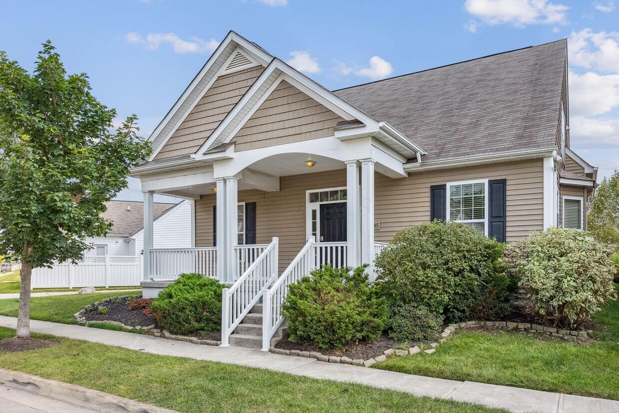 Foto principal - 7885 Waggoner Trace Dr