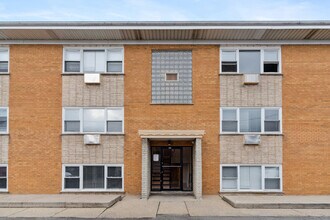 Building Photo - 4747 N Ronald St