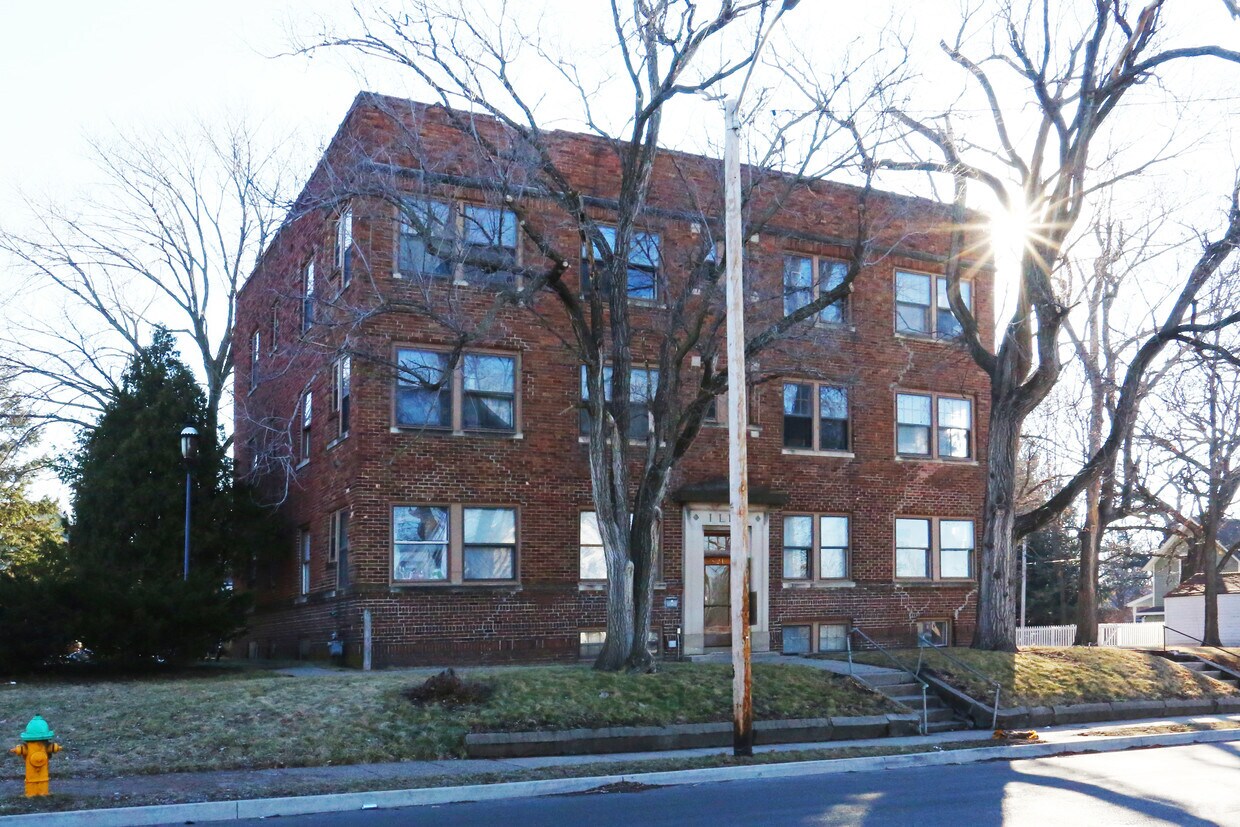 Primary Photo - 821 19th St