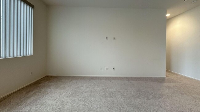 Foto del edificio - MOVE IN SPECIAL!! Charming 3 Bedroom 2 Bat...