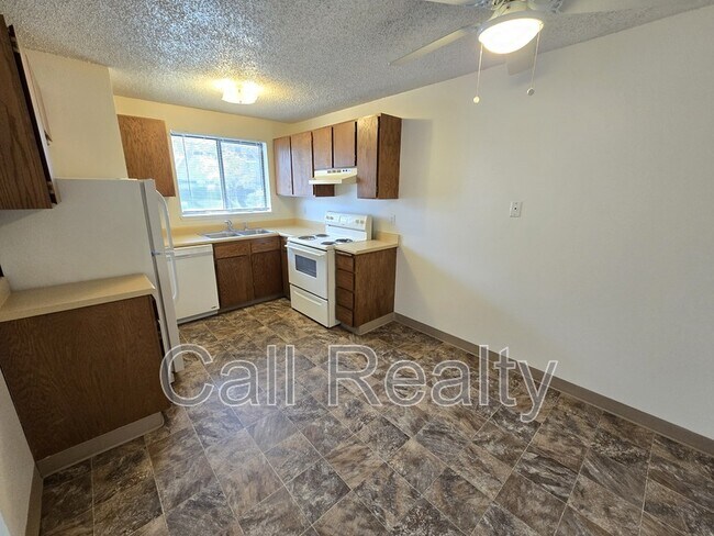 Foto del edificio - 8516 N Mayfair St