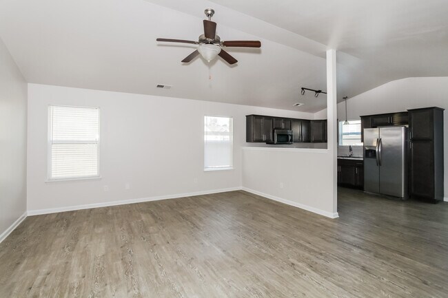 Building Photo - 2204 Walcot Way