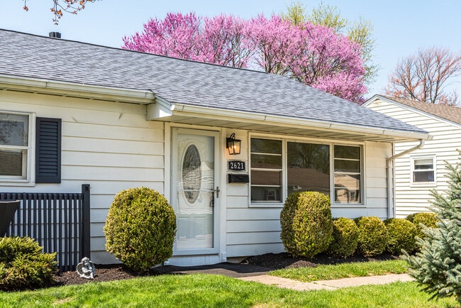 Building Photo - 2621 Galewood St