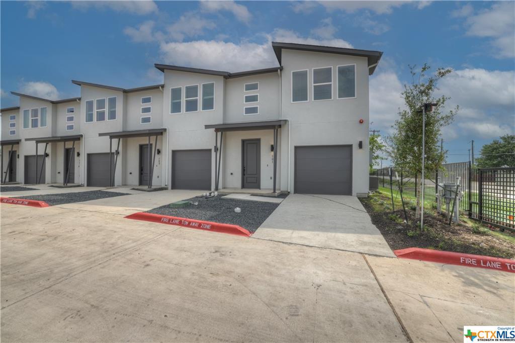 104 Creekside Trail, Kyle, TX 78640 Townhouse for Rent in Kyle, TX