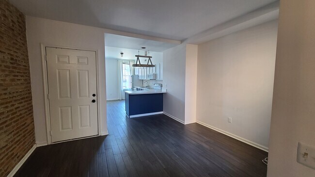 Family Room / Kitchen - 924 S Hanover St