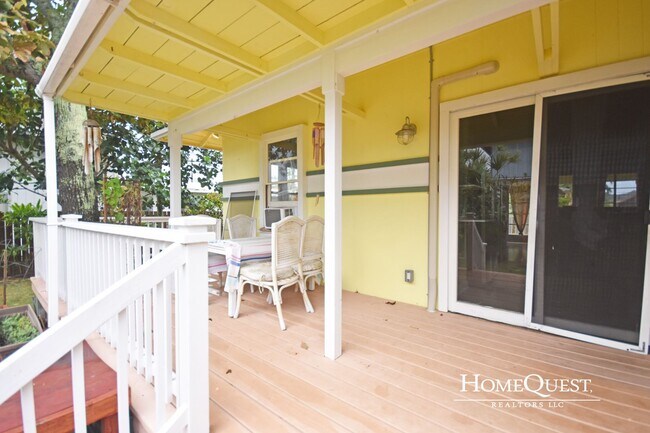 Foto del edificio - Live in Kailua Town!  Pet Friendly 3/2 with A/C - $4400