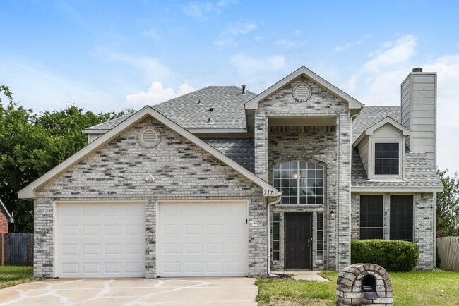 Building Photo - 317 Pebblebrook Ln