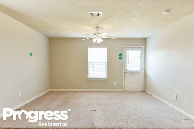 Foto del edificio - 13118 Kingston Point Ln